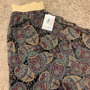 LuLaRoe Lucy Skirt - NWT